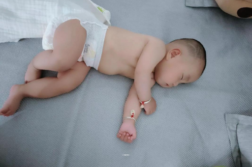 仁寿三个月宝宝身高体重
